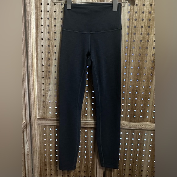 lululemon athletica Pants - EUC LULULEMON High Rise Leggings with inside pockets Grey